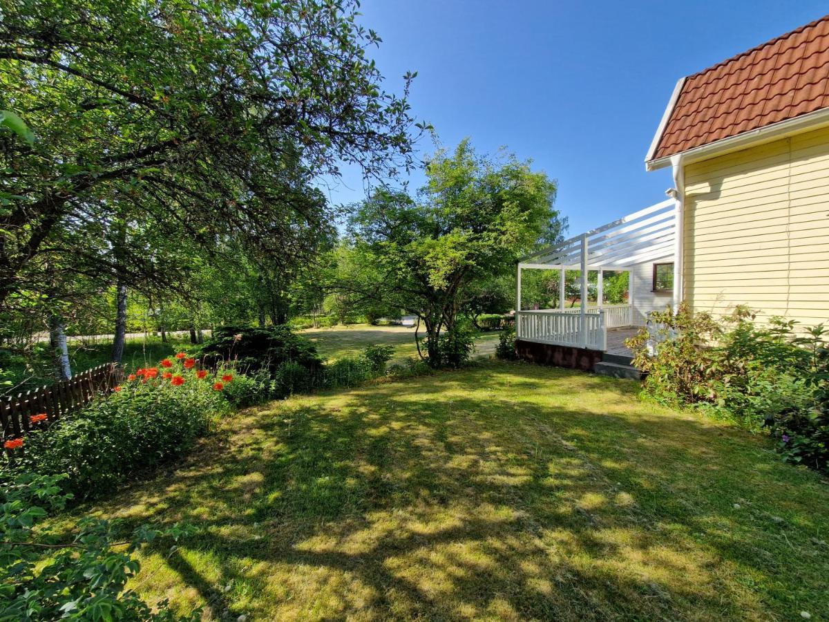 Ferienhaus In Loenneberga Exteriör bild
